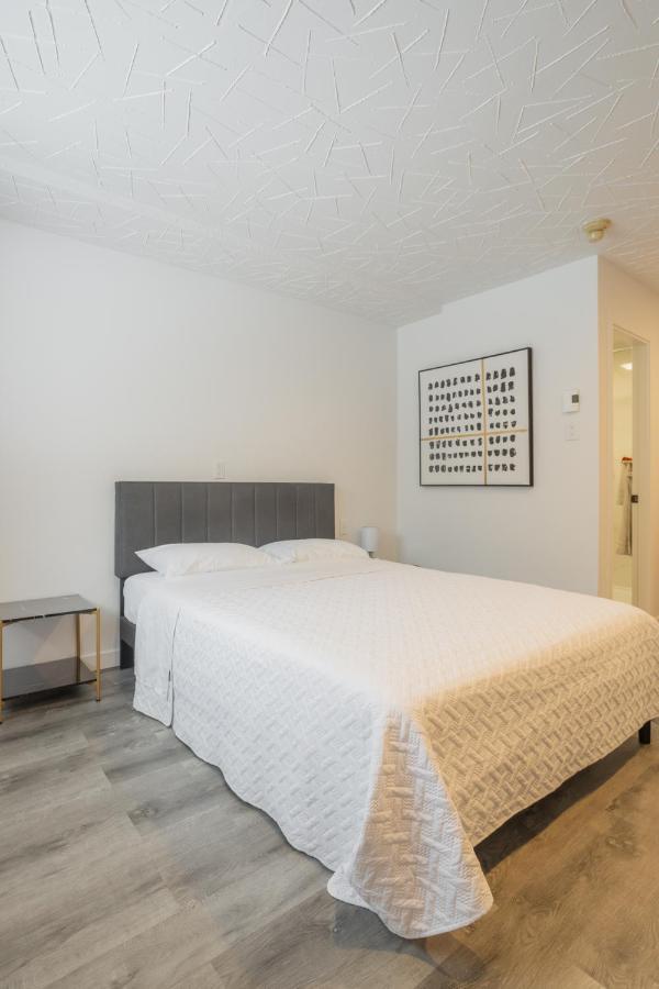 Motel Champlain Brossard Eksteriør billede