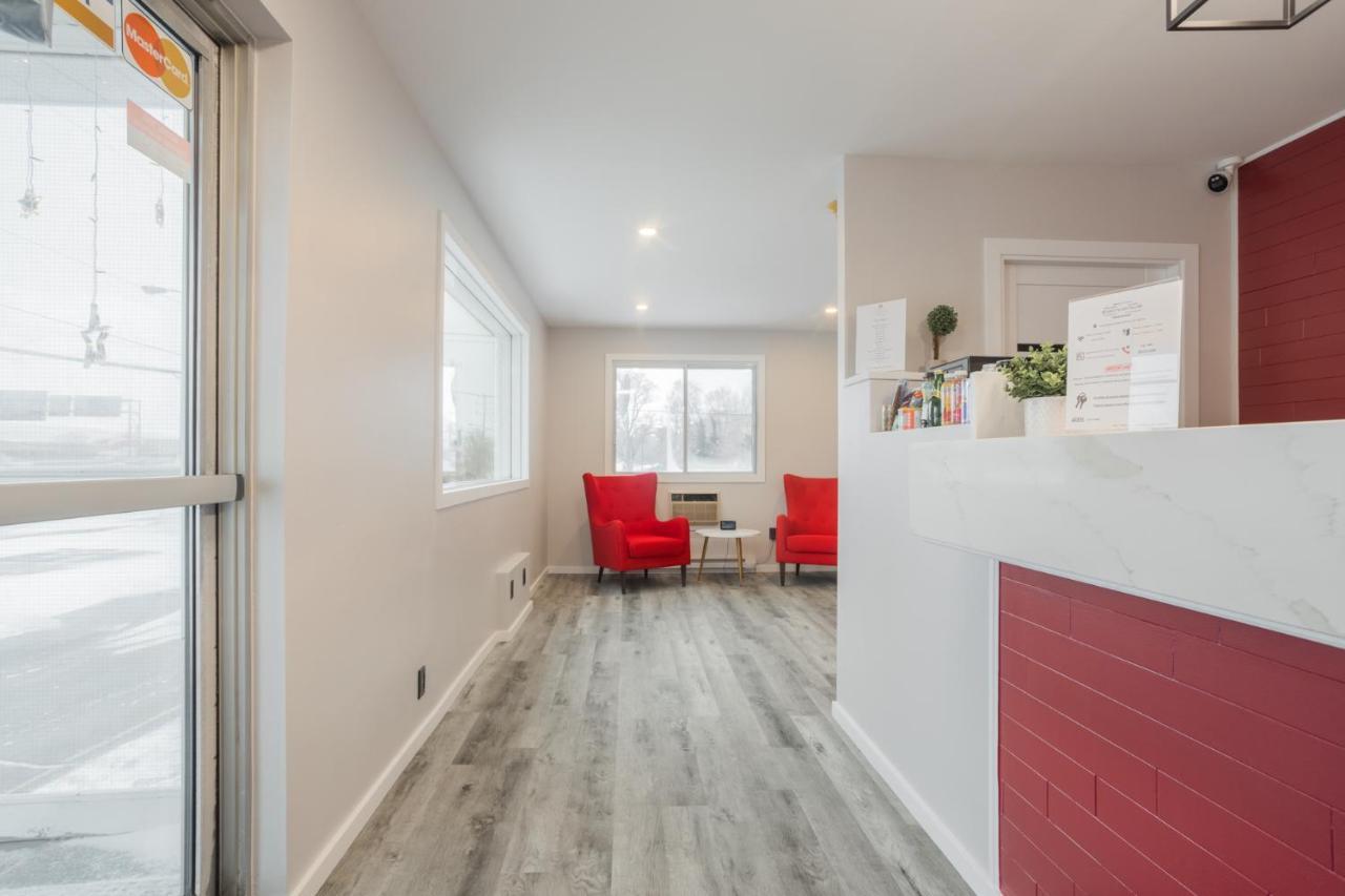 Motel Champlain Brossard Eksteriør billede