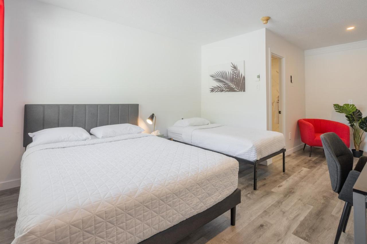 Motel Champlain Brossard Eksteriør billede