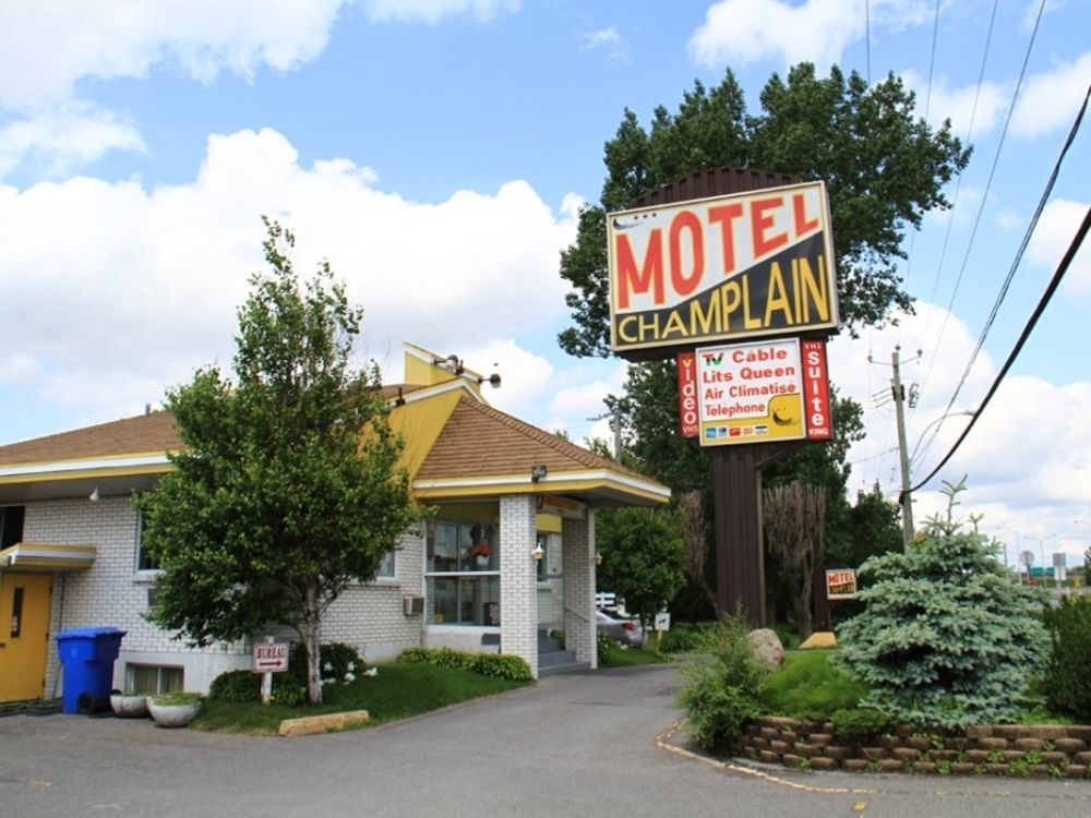 Motel Champlain Brossard Eksteriør billede